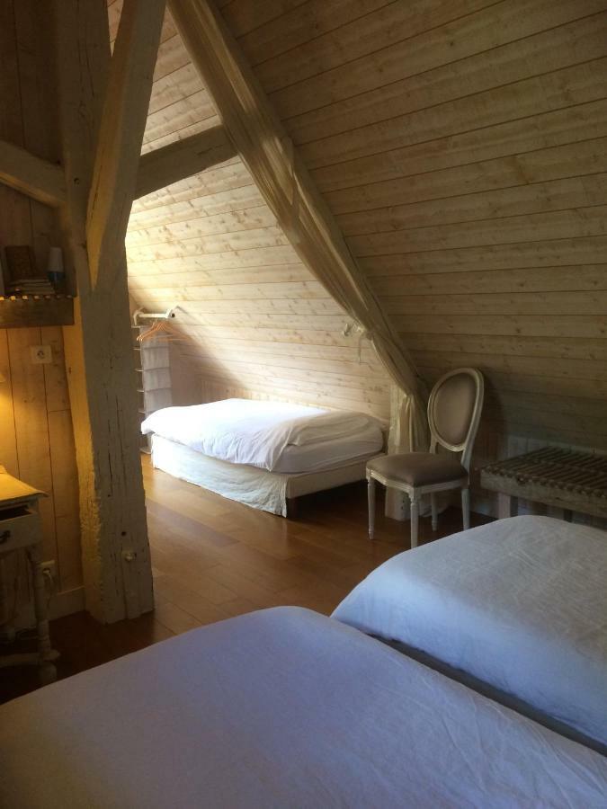 Bed and Breakfast La Ferme Au Colombier Neron Zewnętrze zdjęcie