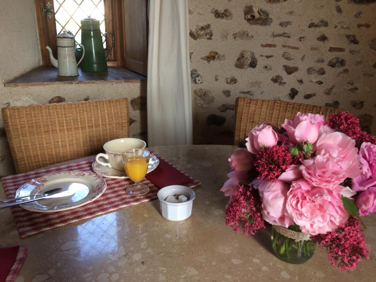 Bed and Breakfast La Ferme Au Colombier Neron Zewnętrze zdjęcie